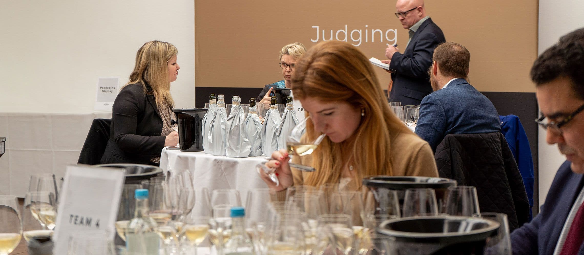Restaurant & retail buyers are key to London Wine Competition