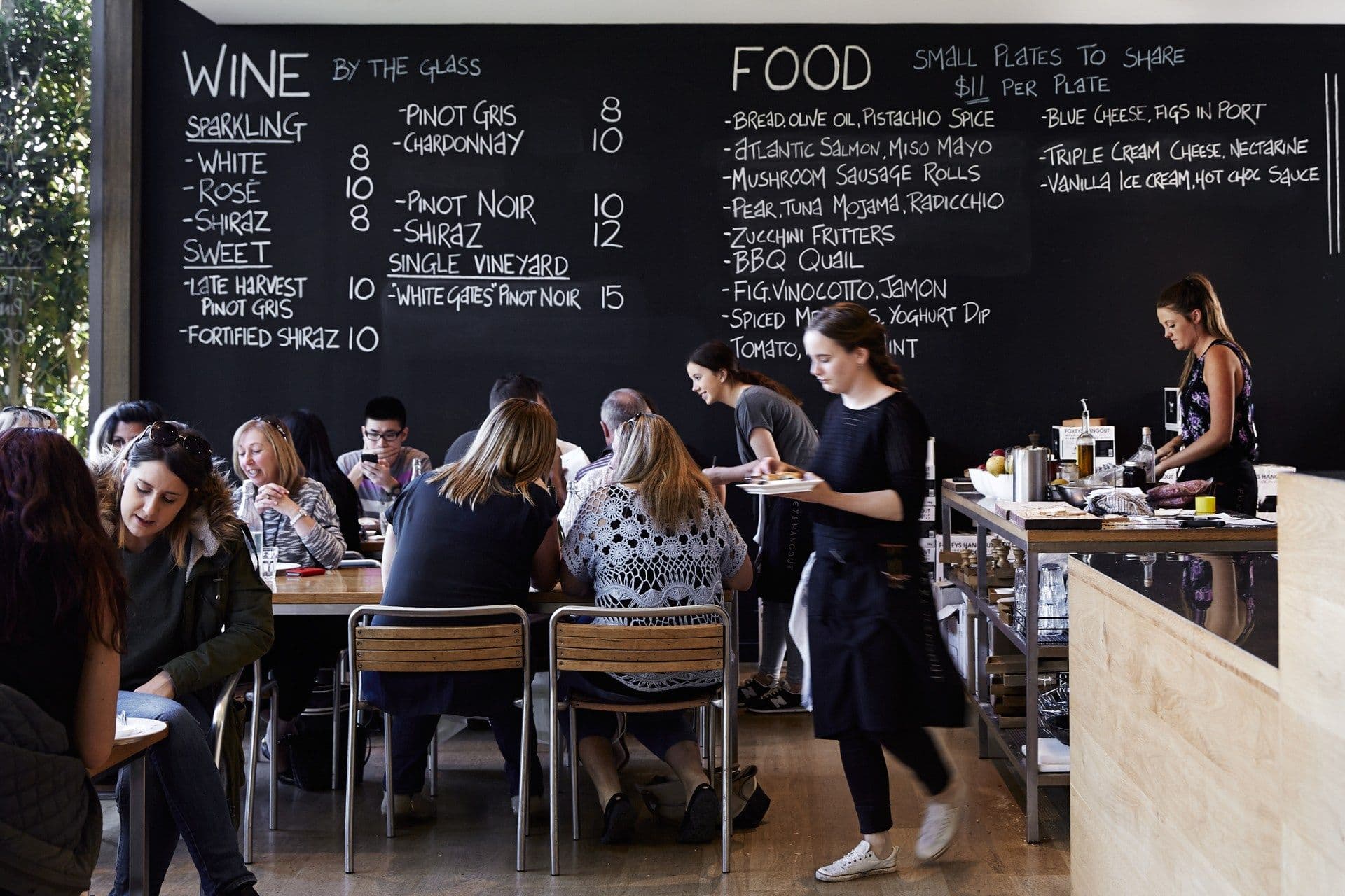 New CGA and The Buyer reports on wine in casual dining sector
