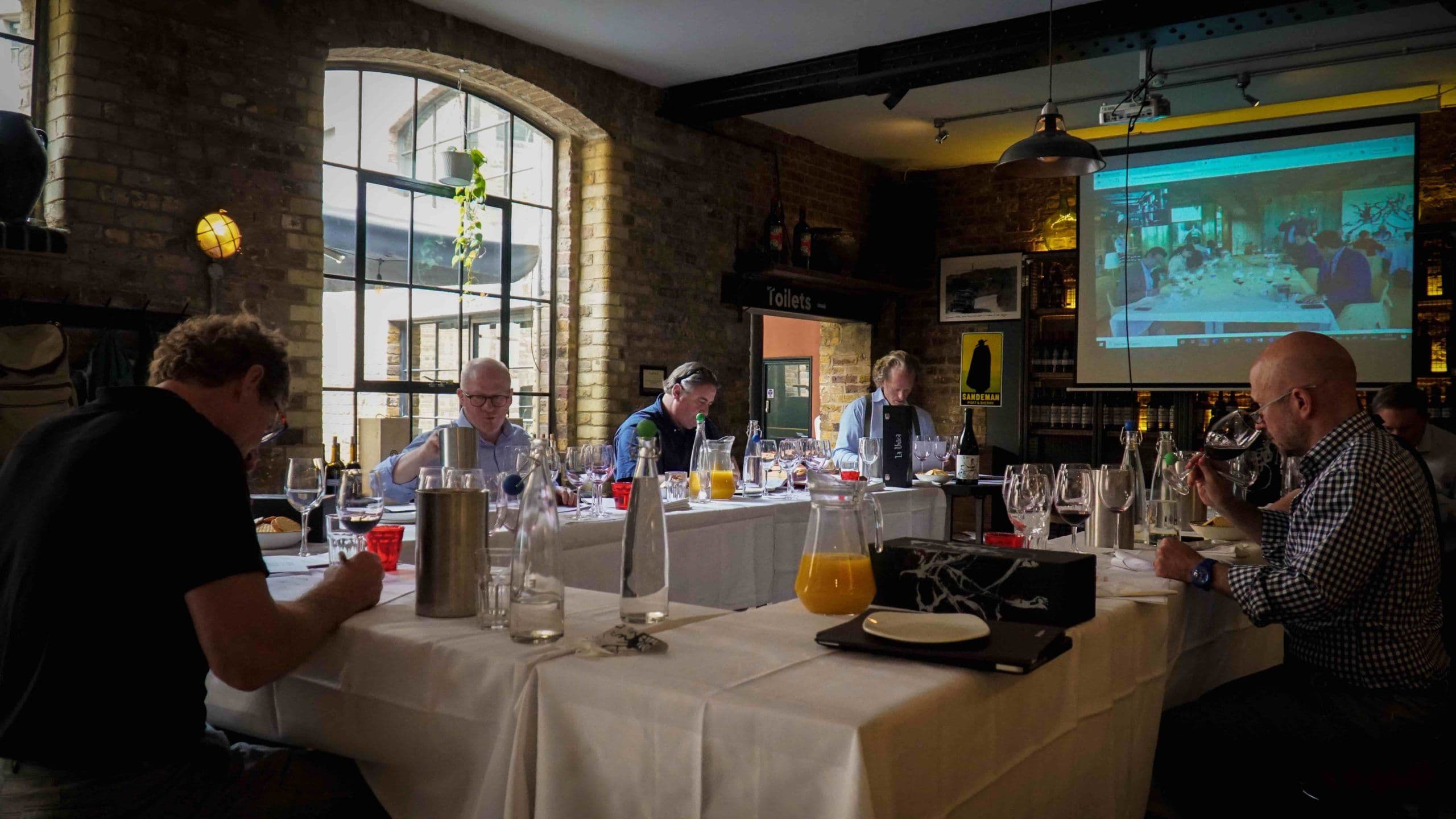 Six tastings in 4 countries to create Felix Solis’ La Única